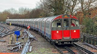 London Underground Arnos Grove tube Station 24122022 [upl. by Severn]