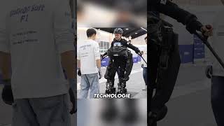 Un exosquelette révolutionnaire pour les personnes paraplégiques Crédit  Exoskeleton Lab  KAIST [upl. by Carew]