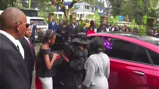 REV KATHY KIUNA ARRIVES AT LEE FENURAL HOME TO VIEW THE BODY OF HER LATE HUSBAND ALLAN KIUNA [upl. by Yursa]