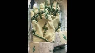 Best batting gloves [upl. by Ottillia]