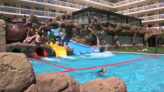 Hotel con Toboganes Evenia Olympic Resort  Lloret de Mar [upl. by Yendroc]