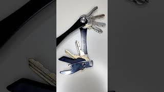 Extremely compact keychain 🔑​🔥​ keysmart keychain keyorganizer viralproducts lifehack shorts [upl. by Humfrey]