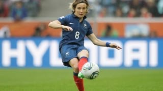 Equipe de France Féminine  Sonia Bompastor vous fait visiter le château [upl. by Daht]