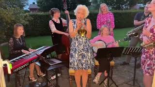 Basin street blues  Gunhild Carling feat Nanna Gerd Petronella [upl. by Barri]