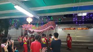 dragon dance at whampoa drive market [upl. by Eirrak]