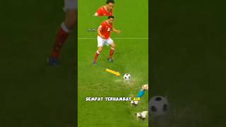 Ketika bermain bola di cuaca buruk 🥶 [upl. by Nitsyrk]