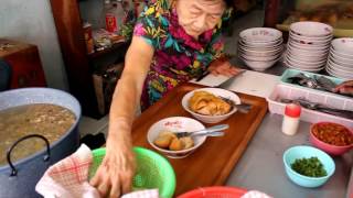 Bakso kalilarangan Solo Kuliner Solo [upl. by Jann68]