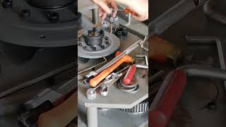 EASILY CUTTING THREAD IN MILD STEEL HOW TO CUT THREAD IN A SIMPLE AND QUICK WAY [upl. by Acinom]