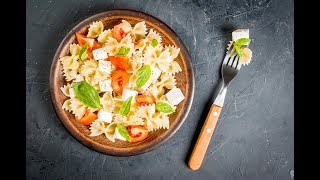 Recette  Salade de pâtes carré frais et tomate [upl. by Flossi]