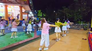 Yi Ban Feng Le Yi Ban Suan Le 一半瘋了一半算了 Line Dance  Group Senam Orpalaka  Ultah Dewa Shi Mien Fo [upl. by Brok]