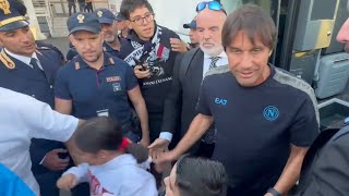 Il BELLISSIMO gesto di CONTE per i tifosi napoletani a Cagliari 😍💙 [upl. by Yeltnarb]