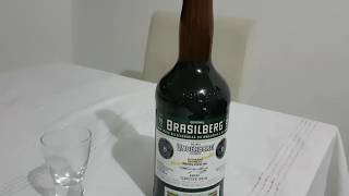 Uma dose de Brasilberg underberg [upl. by Delila]