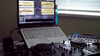 Traktor Torq Virtual Dj and Deckadance with the MAudio Xponent [upl. by Tormoria]