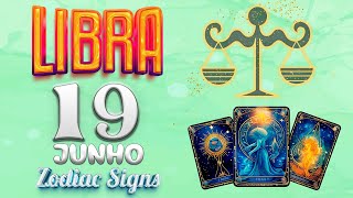 Libra ♎ 😮𝐀𝐋𝐆𝐔𝐄́𝐌 𝐃𝐀́ 𝐔𝐌𝐀 𝐕𝐈𝐑𝐀𝐃𝐀 𝐍𝐀 𝐒𝐔𝐀 𝐕𝐈𝐃𝐀👀 Horóscopo de Hoje 19 de junho 2024 🔮 Horoscopo Diário [upl. by Brod]