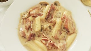 Carbonara Cream Tteokbokki 까르보나라 크림 떡볶이 만들기 辣炒年糕 トッポッキ [upl. by Eceela]