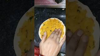 shorts 🙏🤤👌 आलू पराठा बनाने का आसन तरीका yummyrecipe cooking trending lovely food viral video [upl. by Clemmy]