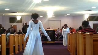 Set the atmosphere Kurt Carr praise dance [upl. by Adamik121]