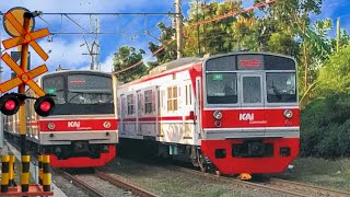 Railroad Crossing Indonesia  Perlintasan Kereta Api Nippon Signal Jalur Bogor [upl. by Nennahs]