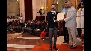 President Kovind confers the Rajiv Gandhi Khel Ratna Award 2018 upon Shri Virat Kohli [upl. by Three609]