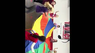 parachute tutorial country parachute idea for music and gymteacher fun singer childrensmusic [upl. by Vivienne]