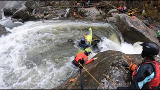 Rescue at Go Left During the 27th Annual Green River Narrows Race 20221105 [upl. by Halfon]