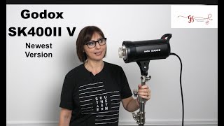 My Comparison of the new Godox SK400II V vs Sk400II  Studio Lighting [upl. by Brook]