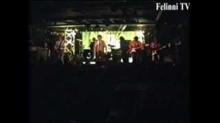 ShuBiDua Live Montmartre 1990  03 Sand Hans [upl. by Ardeed522]