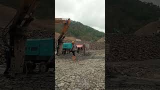 Pekerjaan boring grouting as dam🚧⛑️ proyekbendungan pejuangrupiah [upl. by Saire]