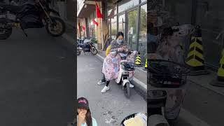 ROBOT JUAL ES KRIM SUSU GRATIS HANYA PERLU ⁉️shorts funny dubbing [upl. by Algernon]