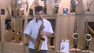 Baptiste Herbin plays the Reference alto at the Selmer Paris showroom [upl. by Nevetse]