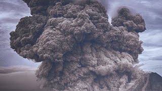 Semeru Volcano Eruption Update Explosive Eruptions Occurs Tall Ash Plume [upl. by Cherin566]