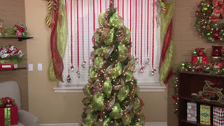 Decorating a Tree Mesh and Ribbon [upl. by Buschi683]