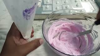 How To Make Royal Icing Flowers 3 Colors 1 Piping Bag [upl. by Raviv300]