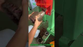 Scrapping Electric Motors Efficient Motor Stator Cutting And Pulling Machine  Motor Disassembly [upl. by Aneryc]