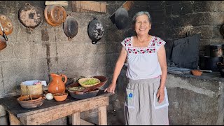 Esta cocinera mexicana llevó su sazón hasta París [upl. by Chan]