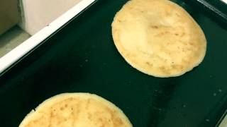 Arepa de Maíz con Chorizo con Huevos Peridco [upl. by Adnawaj]