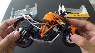 KTM 1290 Super Duke R MAISTO 112 diecast metal  unboxing [upl. by Chaim]