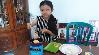 Main Masak Masakan Beneran  Masak Roti Bakar Dengan Mainan Kompor Mini [upl. by Rumit]