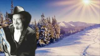 Footprints in the snow Mac Wiseman with Lyrics [upl. by Nahte337]