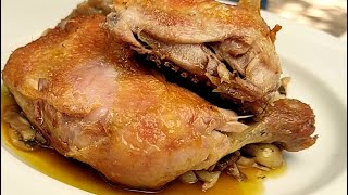 TRASEROS DE POLLO CONFITADOS CON PUPURRÍ DE SETAS [upl. by Yonita]