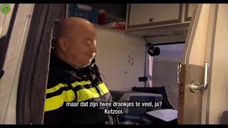 Meid zet zichzelf voor schut met alcohol op  WEGMISBRUIKERS [upl. by Etteragram821]