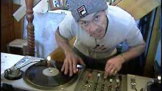 Scratching basics tutorial for the turntabalistdj lesson 2 [upl. by Mccowyn]