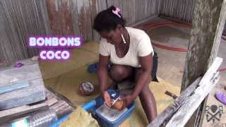 Recette des Bonbons Coco quotspécialequot Côte Est de lÎle Sainte Marie Madagascar [upl. by Imyaj987]