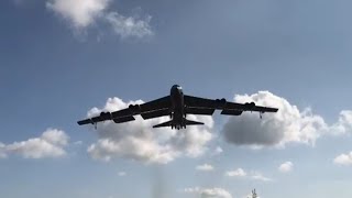 🇺🇸B52 landing at RAF Fairford🇺🇸 [upl. by Uel34]