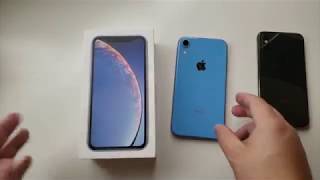 iPhone Xs vs Xr Hands On Comparison [upl. by Eceer]