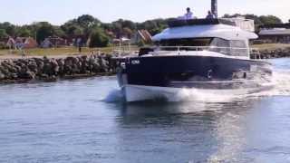 Azimut Magellano 43 Flybridge is af cool boat [upl. by Aneel]