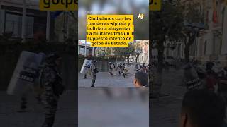 Ahuyentan ciudadanos en Bolivia a militares shorts [upl. by Nahtaneoj]