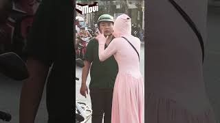 Mới sáng sớm đã bị chị ninja này chặn đường rồi 😀 [upl. by Sofia793]