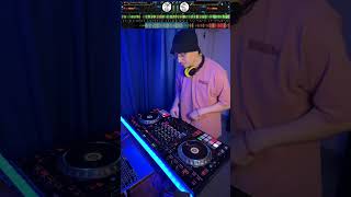 Soltera Remix vs Soltera Shakira  Mash Up en vivo djserato [upl. by Milka]