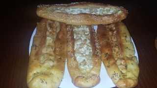 Pide me fileto pule djath dhe kackavall  Pide with steak white cheese and cheese [upl. by Gorrian]